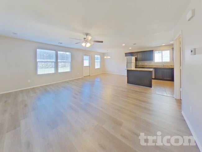 Photo - 9921 Amosite Dr