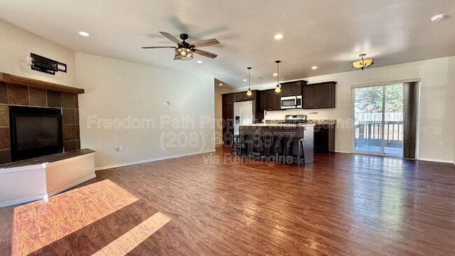 Photo - 302 Ashlin Ct