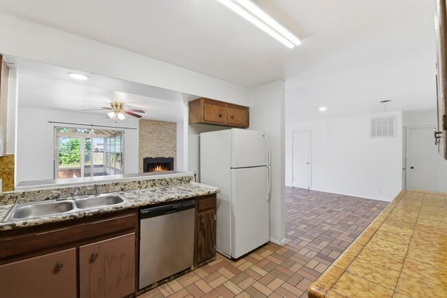 Photo - 7138 Mobud Dr