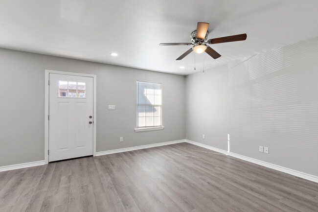 Photo - Travis st Unit 101