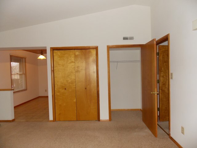 Photo - Woodlawn Crossing (2023)