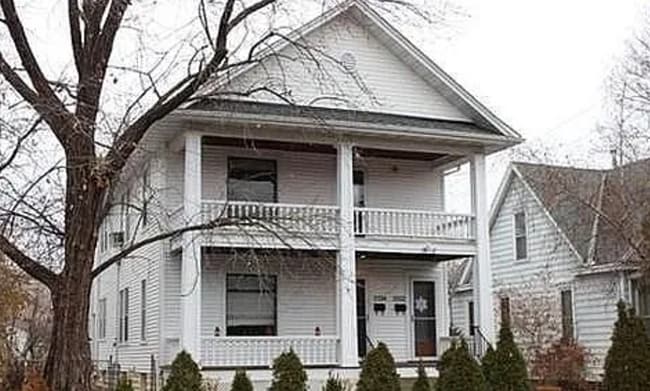 Photo - 3332 Grand Ave S