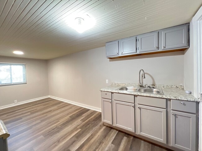 Photo - 1548 Lingo St Unit 3