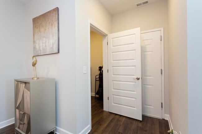 Entryway.3 - 7501 Highway 70 S Unit 301