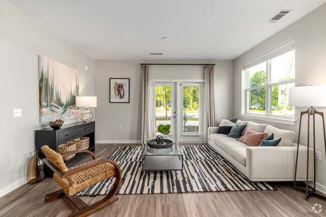 2BR, 2BA - 1,232 SF