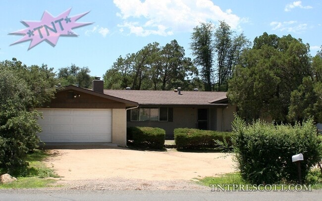Building Photo - Home in Prescott
