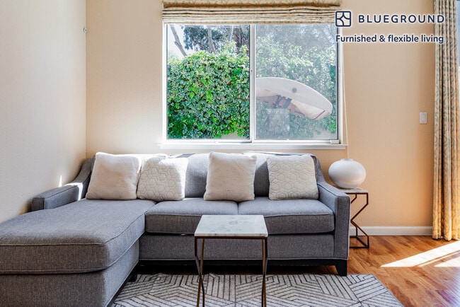 Photo - 39858 Potrero Dr