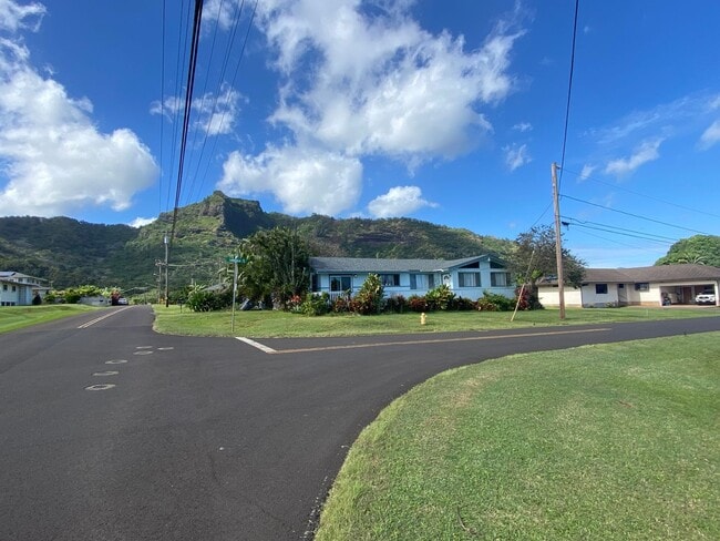Wailu Houselots 4 bed 2 bath unfurnished SFH - Wailu Houselots 4 bed 2 bath unfurnished SFH