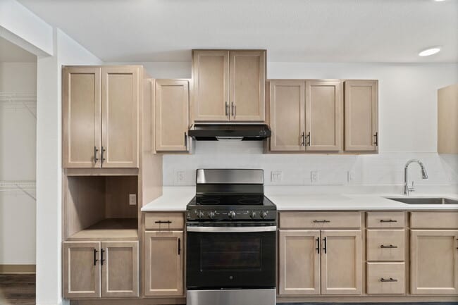 A1 - Kitchen - Libertad Austin Rental