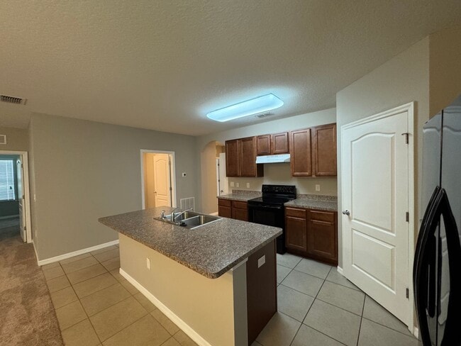Photo - Beautiful 4 BR / 2 BA Home in Winter Haven!