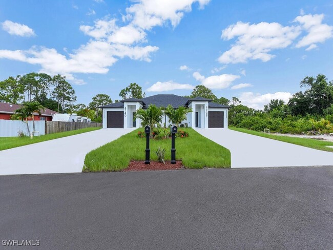 Photo - 4738-4740 Douglas Ln