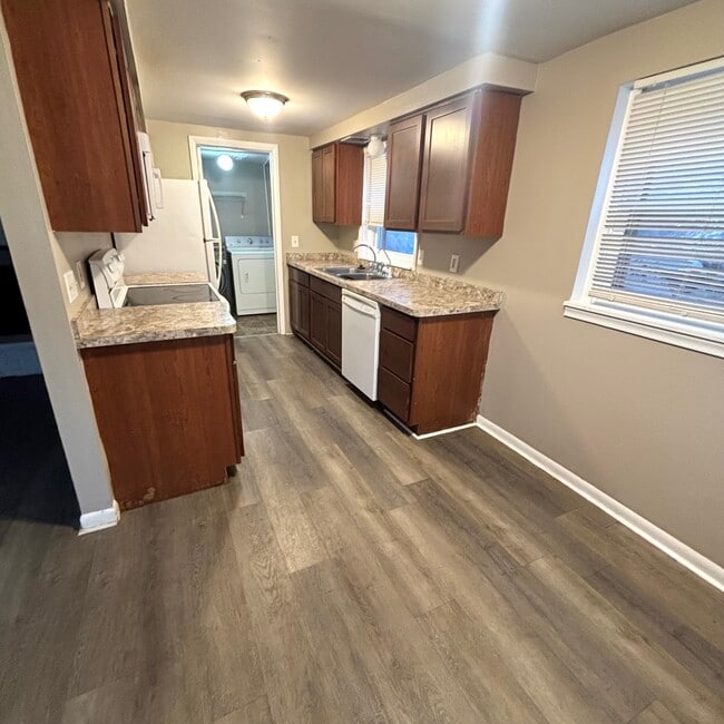 Photo - 5705 Potter St Unit 1