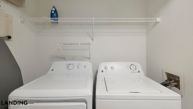 Photo - 925 Canterbury Rd NE Unit 10-1029