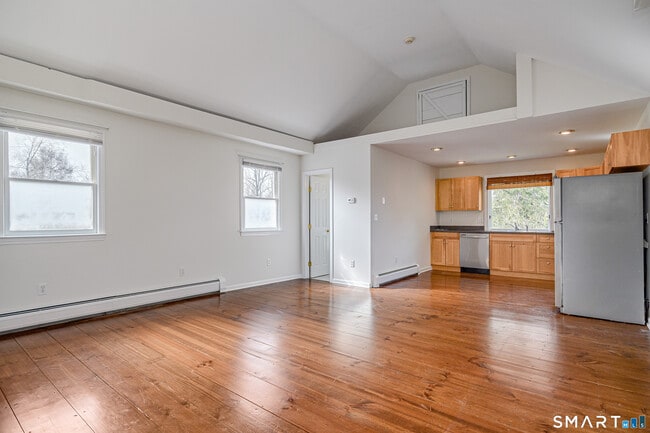 Photo - 92 Whisconier Rd