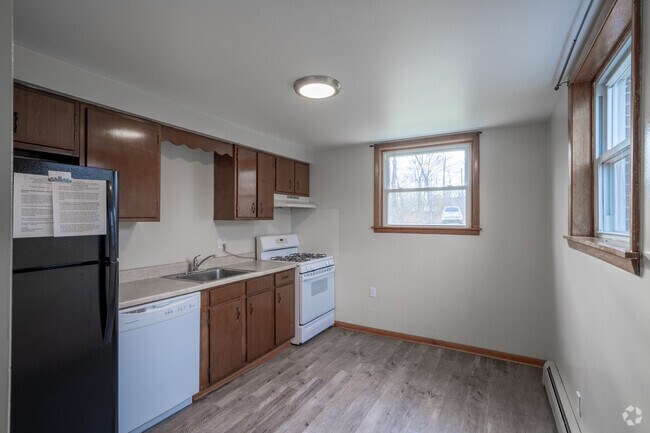 1BR, 1BA - 550SF - C 2 Kitchen