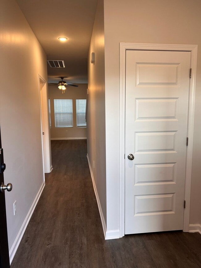 Photo - 2139 Kilpatrick LN