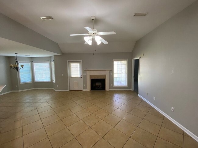 142 Princeton Dr