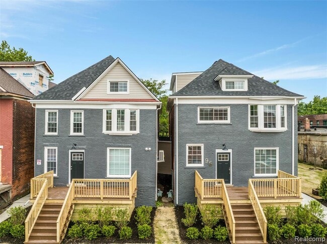 Building Photo - 95 E Euclid St Unit 001