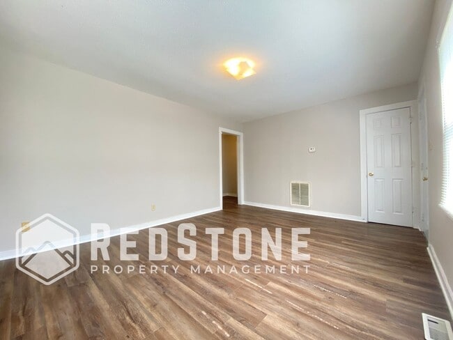 Photo - 148 Hunter Ave