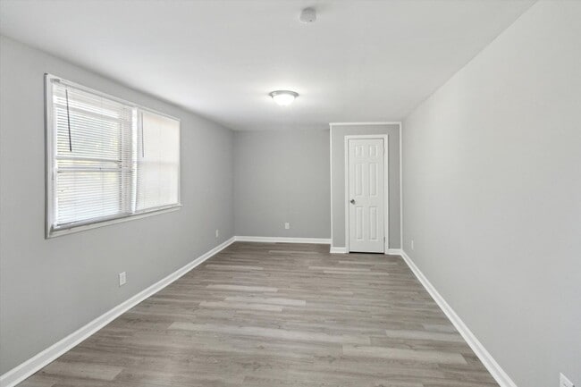 Photo - 1227 E 38th St Unidad B