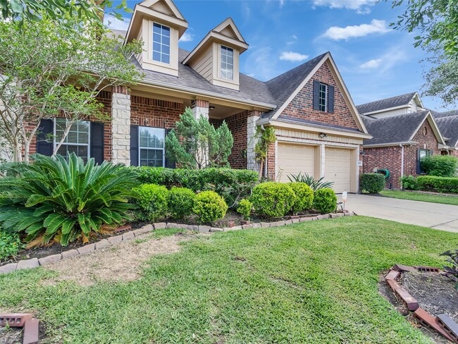 Photo - 2819 Lake Villa Dr