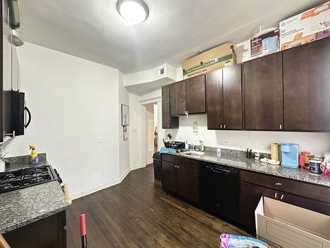 Photo - 5110 N Lincoln Ave Unit 1