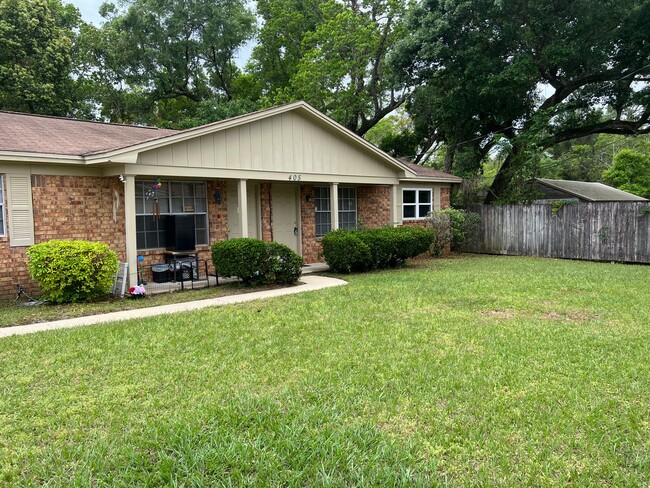 Pensacola - 2 Bedroom, 1 Bathroom - Pensacola - 2 Bedroom, 1 Bathroom House