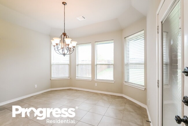 Photo - 325 Strait Ln