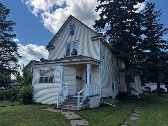 Building Photo - 5 S 63rd Ave W Unit 1
