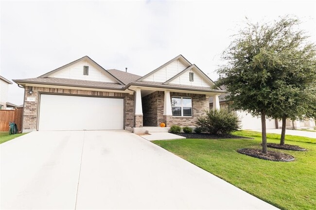 Photo - 166 Coronella Dr