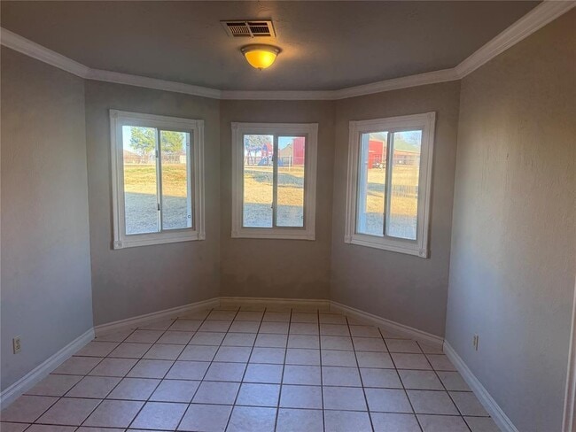 Photo - 5104 Triplett Rd