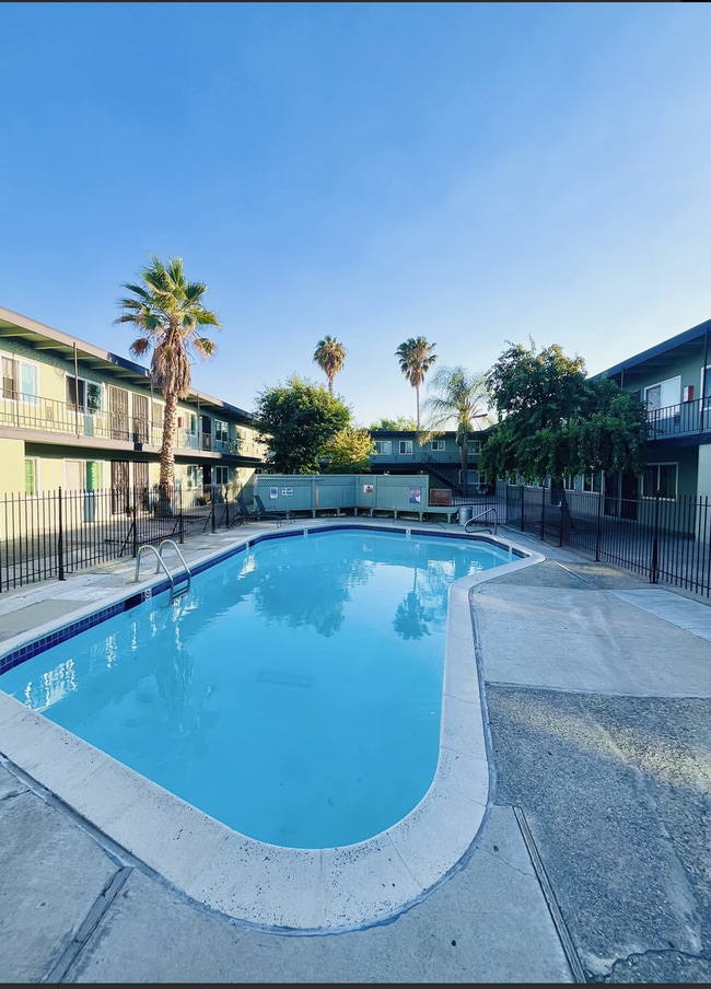 Building Photo - Villa Fairlane Rental
