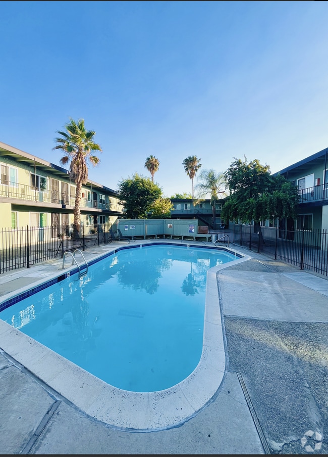 Building Photo - Villa Fairlane Rental