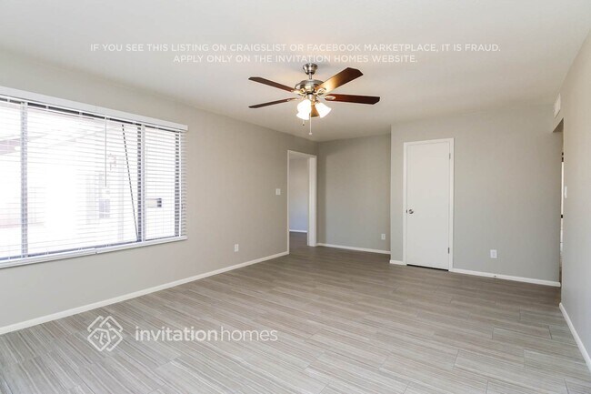 Photo - 1915 E Colgate Dr