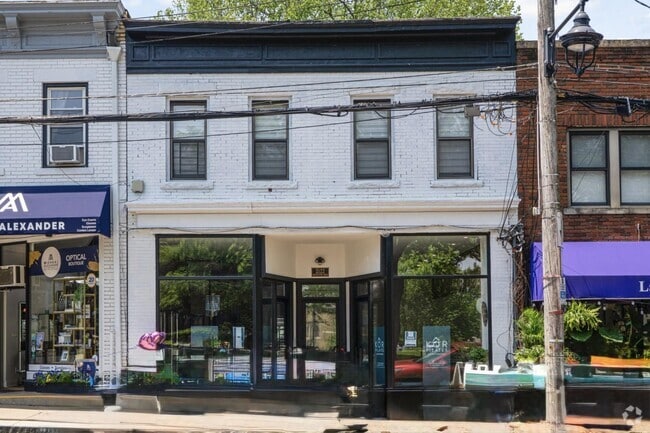 Building Photo - 2122 Boston Post Rd Rental