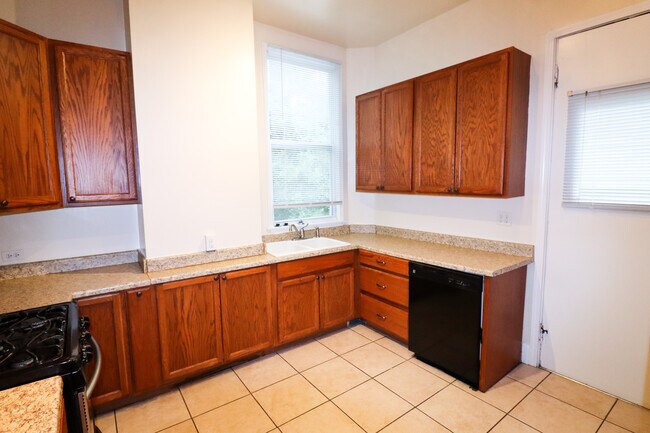 Photo - 2620 Eden Ave Apartamentos Unidad 1