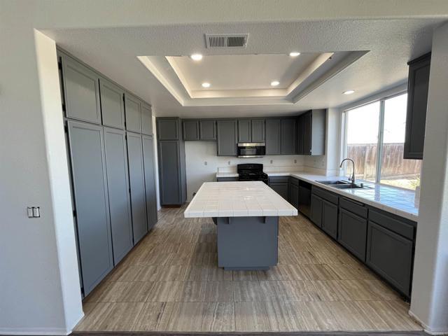 Photo - 821 Verin Ln