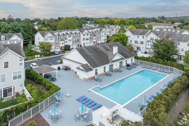Clubhouse/Pool