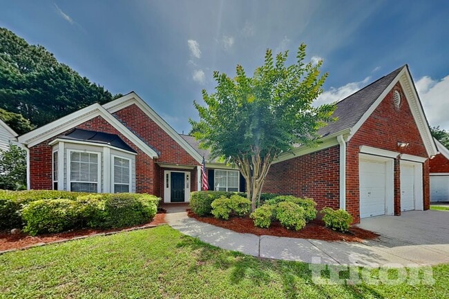 Photo - 2473 Insdale Trce NW
