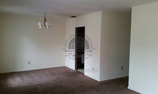 Photo - 157 Locke St