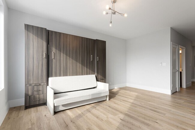 Photo - 1517 W Howard St