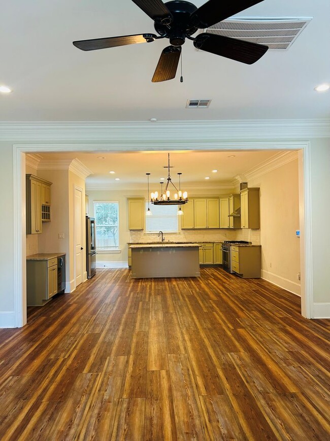 Photo - 220 Labarre Dr Unit 220 Labarre Dr.