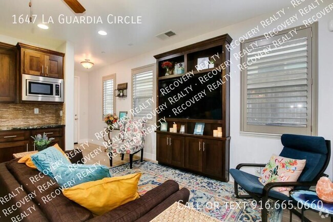 Building Photo - 1647 La Guardia Cir Rental