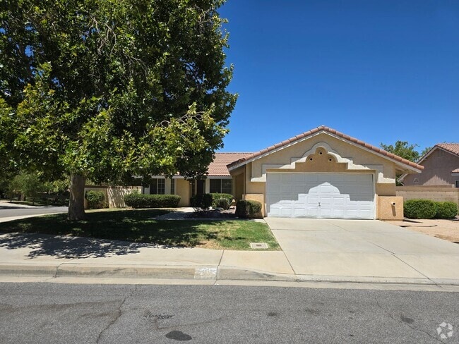 Building Photo - 4375 Portola Dr Rental