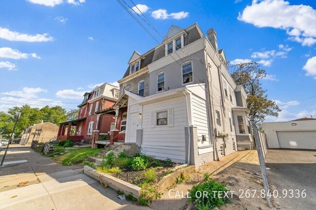Building Photo - 1682 Harrison St Unit 3