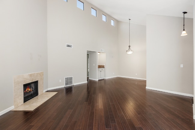 Building Photo - 3633 Indiana St