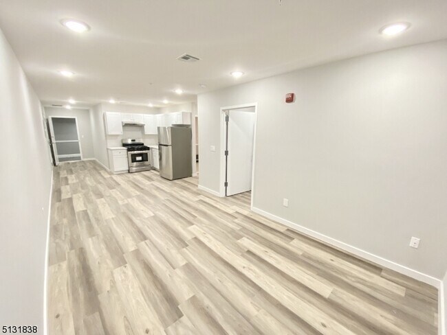 Photo - 154 Hamilton Ave