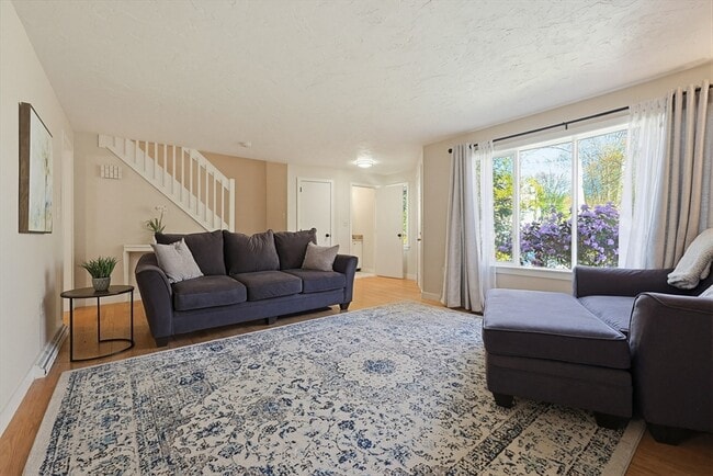 Photo - 103 Metropolitan Ave