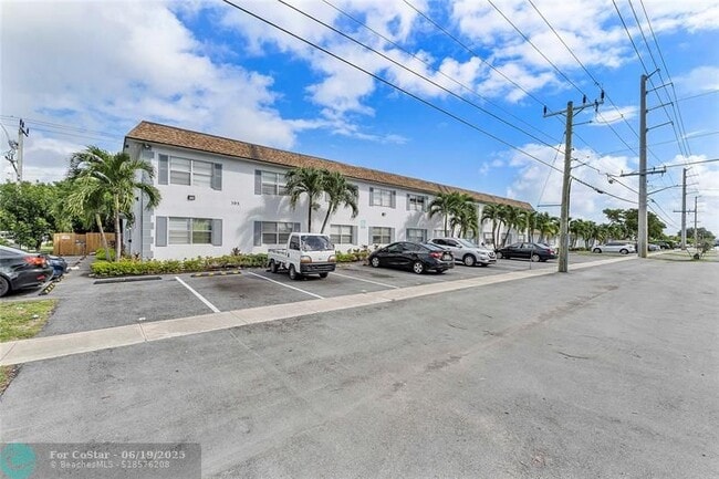 Photo - 395 SW 15th St Apartment Unit 5
