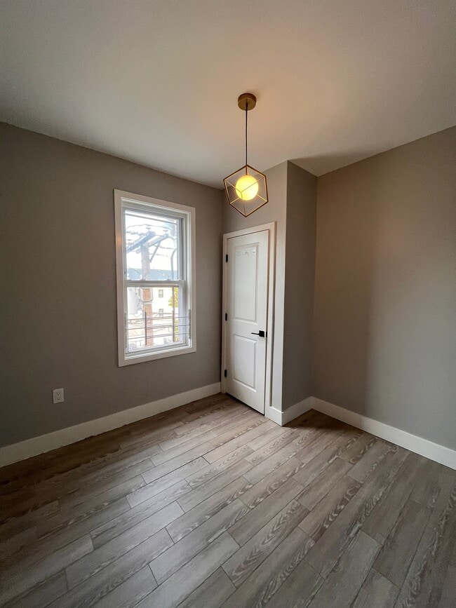 Photo - 88 Wallis Ave Unit 3F